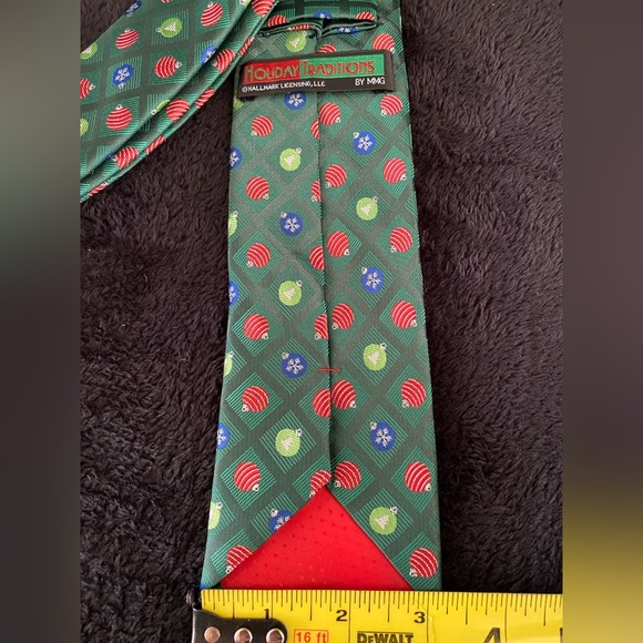 Holiday Traditions Christmas Ornament Silk Tie - Picture 3 of 4